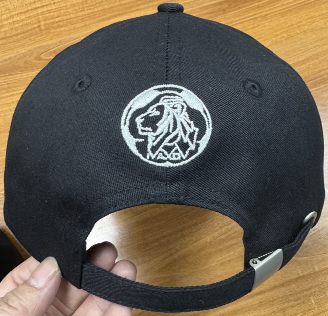 Black cap I'm a champion 1   2024.12