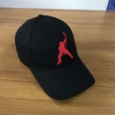 Cap black red hockeyplayer
